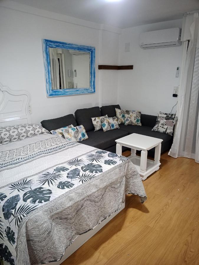 Sweet Home Benalmadena, Estudio Con Vistas Al Mar Y Excelente Conexion Wifi, Para No Fumadores, Con Piscinas, Sea Views, With Swimming Pools, Completely Renovated, Ideal For Older People, Bright With Morning Sun, No Smoking ห้อง รูปภาพ
